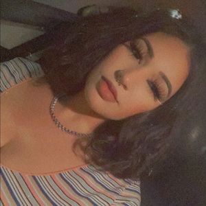 Meet your Posher, Jazmin